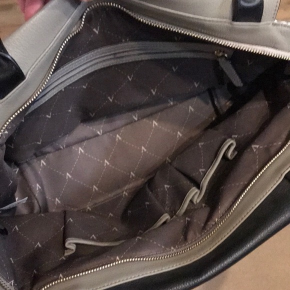 Vince Camuto satchel - Picture 3 of 4